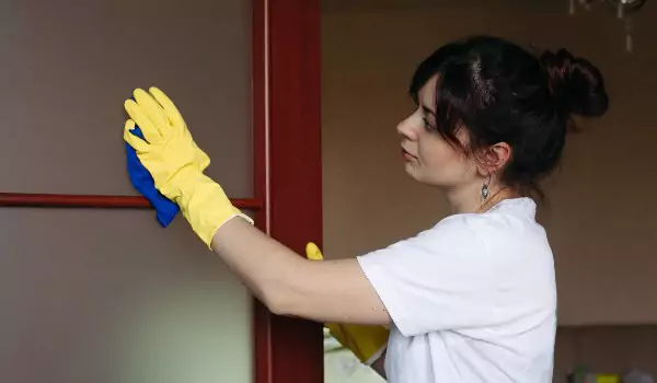 Don’t Forget Walls, Skirting Boards, and Doors at Home Cleaning